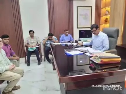 जमुई: समाहरणालय सभागार में जिला जल एवं स्वच्छता समिति की बैठक हुई