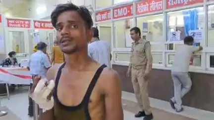 फिरोज़ाबाद: चिस्ती नगर इलाके में बच्चों के विवाद में एक शख्स पर चाकू से हमले का आरोप लगाया गया