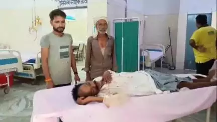 बरेली: फतेहगंज पूर्वी क्षेत्र के गांव कादरगंज में जामुन उठाने को लेकर हुई मारपीट, 5 लोग हुए घायल