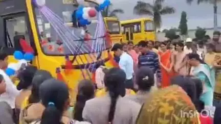 हरसूद: अरिहंत पब्लिक स्कूल की एक और बड़ी उपलब्धि, छात्रों के लिए छठवीं बस की सौगात