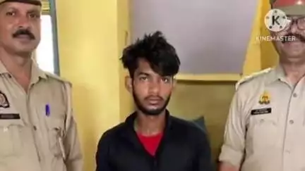 फिरोज़ाबाद: पुलिस ने चेकिंग के दौरान गढ़ी तिवारी फायरिंग रेंज के पास एक आरोपी को किया गिरफ्तार, कब्जे से देशी कट्टा व कारतूस बरामद