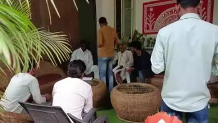 रायसेन: सांची विधायक डॉ. प्रभु राम चौधरी ने नागरिकों से किया जनसंवाद, समस्याओं के समाधान के दिए निर्देश