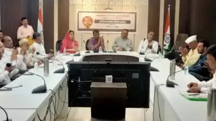 हरदा: कलेक्ट्रेट के सभाकक्ष में 'संविधान हत्या दिवस' पर कार्यक्रम सम्पन्न