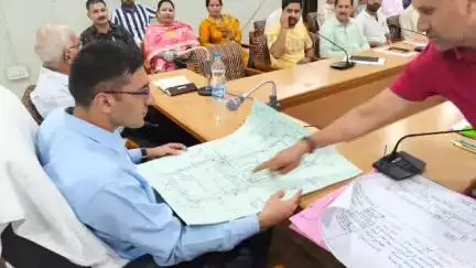 चम्बा: भीड़ प्रबंधन पर आयोजित तीन दिवसीय वर्कशॉप के समापन अवसर पर उपायुक्त मुकेश रेपसवाल ने की शिरकत