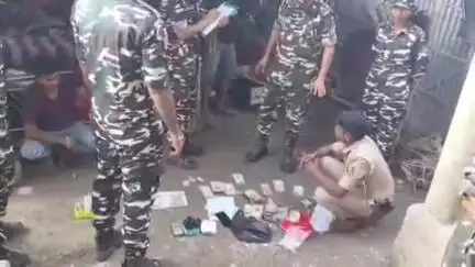 ठाकुरगंज: गलगलिया थाना क्षेत्र से ब्राउन शुगर, सोना, चांदी, मोबाइल व करेंसी के साथ 2 आरोपी गिरफ्तार