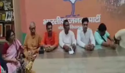 चास: सेक्टर-1 में आपातकाल के 50 वर्ष पूरे होने पर भाजपा ने मनाया 'संविधान हत्या दिवस'