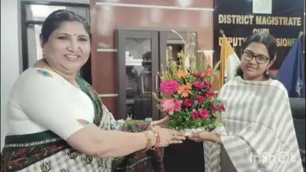 मेदिनीनगर (डालटनगंज): प्रथम महापौर एवं गौशाला कमिटी मेदनीनगर ने पलामू की उपायुक्त समीरा एस से की मुलाकात