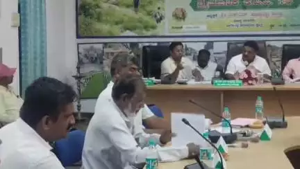 ಬಾಗೇಪಲ್ಲಿ: ಅಕ್ರಮ ಮದ್ಯ ಮಾರಾಟಗಾರರನ್ನು ಜೈಲಿಗೆ ಕಳುಹಿಸಿ: ಪಟ್ಟಣದಲ್ಲಿ ಶಾಸಕ ಎಸ್.ಎನ್ ಸುಬ್ಬಾರೆಡ್ಡಿ