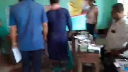 জামপুইজলা: ধরতি আভা যোজনা প্রকল্পে ইস্ট হিরাপুর গার্লস এস বি স্কুলে প্রশাসনিক শিবির