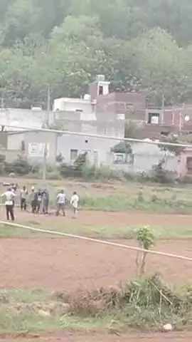 मोरनी: नगर परिषद कालका पिंजौर के वार्ड-18 के महादेव कॉलोनी में बिजली की लटकती तारों से करंट का खतरा, समस्या हुई हल