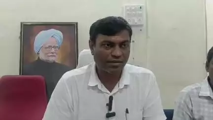 જૂનાગઢ: કટોકટી દિવસની 50મી વર્ષગાંઠ નિમિત્તે ભાજપ દ્વારા યોજાયેલ કાર્યક્રમને લઈ શહેરના મનપાના વિરોધ પક્ષના નેતાની પત્રકાર પરિષદ