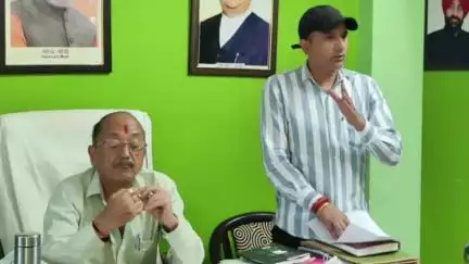 रामनगर: विधायक कार्यालय शंकरपुर में इमरजेंसी को बीजेपी के कार्यकर्ताओं ने आपातकाल का काला दिवस के रूप में मनाया