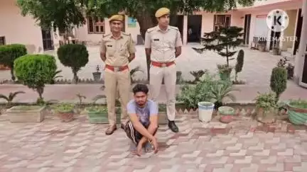 संगरिया: चक 2 डी एल पी रोही नाथवाना से पुलिस ने एक व्यक्ति को अवैध पिस्तौल के साथ किया गिरफ्तार