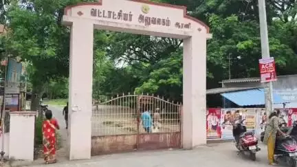 ஆரணி: வருவாய் ஊழியர்கள் 121 பேர் தற்செயல் விடுப்பு எடுத்ததால் வட்டாட்சியர் அலுவலகத்தில் அதிகாரிகள் இல்லாமல் பொதுமக்கள் அவதி