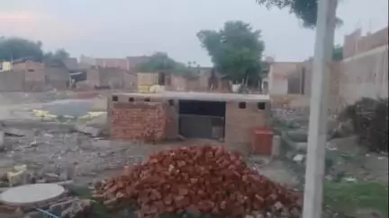 सिराथू: सयारा के व्यक्ति ने गाँव के दो लोगों पर जमीन कब्जा करने का आरोप लगाया, कहा- शिकायतों पर सुनवाई नहीं, भटकने को मजबूर