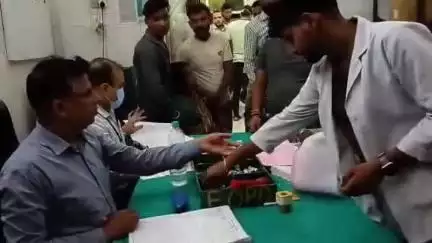 मिश्रिख: ददेऊरा में अज्ञात कारणों से युवक ने जहर खाकर आत्महत्या का प्रयास किया