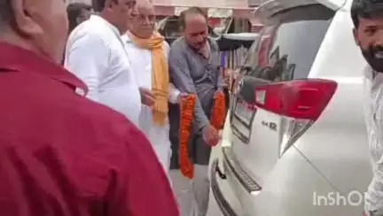 गदरपुर: सहारनपुर विधायक राजीव गुंबर गदरपुर पहुंचे, पालिकाध्यक्ष मनोज गुंबर ने किया उनका सम्मान