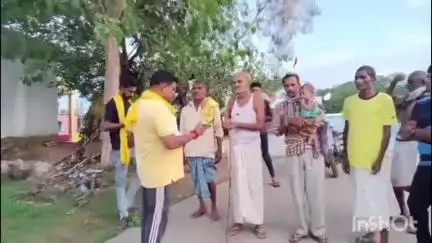 बिहिया: हेतमपुर गांव में जन सुराज नेता संजय चंद्रवंशी ने चलाया जनसंपर्क अभियान