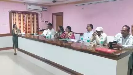ବଡଚଣା: ବିଂଝାରପୁର ବ୍ଲକ ସମ୍ମିଳନୀ କକ୍ଷରେ ବିଂଝାରପୁର ପଂଚାୟତ ସମିତି ବୈଠକ ଅନୁଷ୍ଠିତ ହୋଇଯାଇଛି