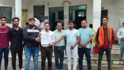 गोला: AJSU युवा गोला प्रखंड संयोजक ने JLKM सोशल मीडिया संचालक पर पार्टी अध्यक्ष की छवि धूमिल करने का आरोप लगाया