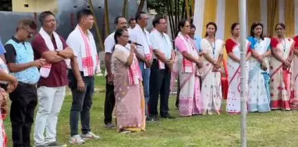 বঙাইগাঁও ভাগ: অসম ক্ৰিকেট সন্থাৰ উদ্যোগত চহৰত ১৫ বছৰৰ অনুৰ্ধ্ব আন্তঃ জিলা ছোৱালী ক্ৰিকেট প্ৰতিযোগিতা অনুষ্ঠিত উপস্থিত থাকে বিধায়িকা