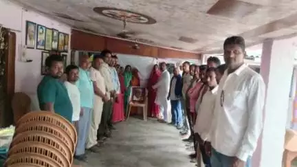 मोरवा: मोरवा में पूर्व प्रधानमंत्री विश्वनाथ प्रताप सिंह की जयंती धूमधाम से मनाई गई
