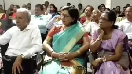 তেজপুৰ: তেজপুৰত আজি উদ্‌যাপন কৰা হয় পদ্মনাথ গোহাঞি বৰুৱা শাখা সাহিত্য সভাৰ ৩০ সংখ্যক প্ৰতিষ্ঠা দিৱস