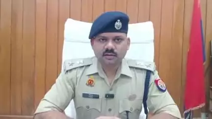 करछना: नैनी के एक मोहल्ले में विवाहिता पति को छोड़ प्रेमी के साथ रहने की जिद पर अड़ी, डीसीपी यमुनानगर ने दी जानकारी