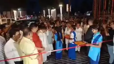 मुरादाबाद: मझोला थाना क्षेत्र में पहुंचे लोकसभा स्पीकर ओम बिरला ने संविधान साहित्य वाटिका का किया उद्घाटन