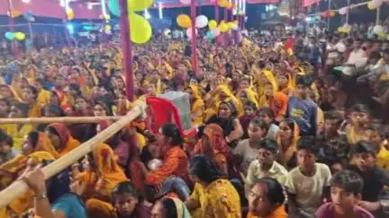 सरायरंजन: सारा रंजन के मूसापुर में भागवत कथा महायज्ञ का आयोजन, उमड़ रही श्रद्धालुओं की भीड़