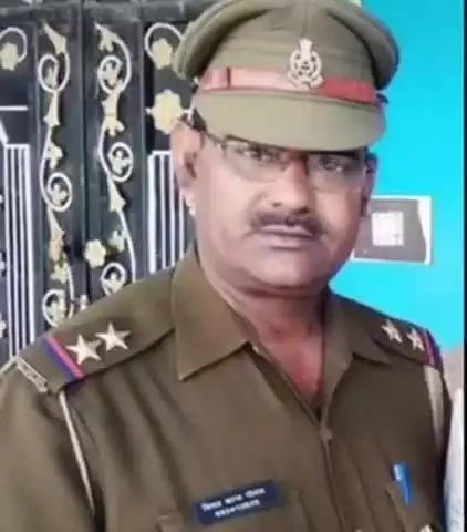 पुरवा: विमलकांत गोयल का पुलिस लाइन में हुआ स्थानान्तरण, निखलेश कुमार बने थानाध्यक्ष असोहा