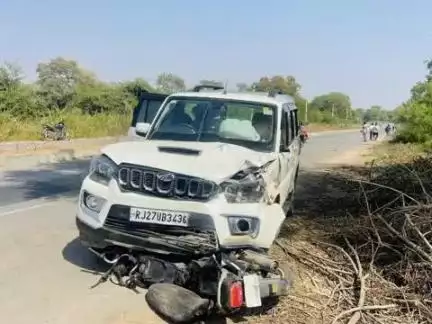 बहराइच : बहराइच-लखनऊ राजमार्ग पर स्कार्पियो की ठोकर से कनपुरवा, भखरौली के पास एक बाइक सवार युवक की मौत व दूसरा लखनऊ रेफ़र