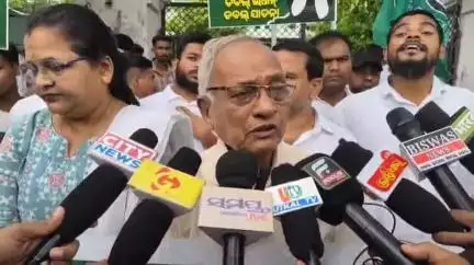 ଛତ୍ରପୁର: ଦୁଷ୍କର୍ମ ଓ ଅତ୍ୟାଚାର ଘଟଣାକୁ ନେଇ ବ୍ରହ୍ମପୁରର ବିଭିନ୍ନ କଲେଜରେ ବିଜେଡିର ପ୍ରତିବାଦ, ପ୍ରତିକ୍ରିୟା ରଖିଲେ ଜିଲ୍ଲା ବିଜେଡି ସଭାପତି