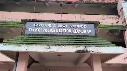 ତେଲକୋଇ: ତେଲକୋଇ ପତ୍ରଫଡ଼ି ପୂର୍ତ୍ତ ବିଭାଗ ରାସ୍ତାରେ  ମର୍ମଦୂତ ସଡ଼କ ଦୁର୍ଘଟଣା,ଗଛକୁ ଧକ୍କା ଦେଲା ବାଇକ ଦୁଇଜଣ ଗୁରୁତର ପରିଚୟ ଅସ୍ପଷ୍ଟ