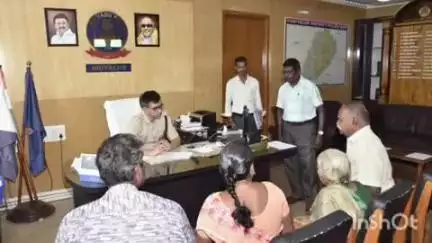 அரியலூர்: மாவட்ட எஸ்பி அலுவலகத்தில் சிறப்பு பொதுமக்கள் குறைதீர்க்கும் முகாம்- எஸ்பி தீபக் சிவாச் பங்கேற்பு