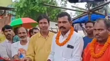दुलमी: विधायक की पहल पर रोला बगीचा में 24 घंटे में मिला ट्रांसफार्मर, कांग्रेस नेता ने किया उद्घाटन
