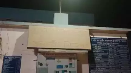 হবিবপুর: কাদিরপুর এলাকায় বাইক দুর্ঘটনায় আহত এক বাইক আরোহী,চিকিৎসার জন্য নিয়ে আসা হয় বুলবুলচন্ডী হাসপাতালে