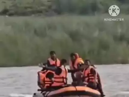 বাঁকুড়া ১: সুভাষ পল্লী সংলগ্ন দারকেশ্বর নদীতে তলিয়ে যাওয়া তিন স্কুল ছাত্রের মধ্যে দুজনের দেহ উদ্ধার করা হলো