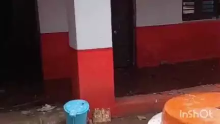 सबलगढ़: मूसलाधार बारिश से सरकारी दफ्तर बने तालाब, विकास कार्य ठप्प