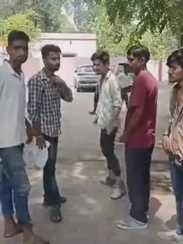नवाबगंज: बाराबंकी जिला जेल में बंदी की संदिग्ध मौत, परिजनों ने लगाए गंभीर आरोप, मां को नहीं दिखा बेटे का अंतिम चेहरा