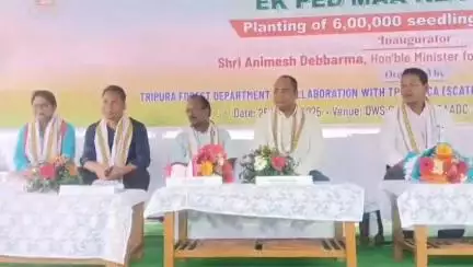 জামপুইজলা: খুমলুঙ TTAADC -র উদ্যোগে বৃক্ষরোপণ কর্মসূচি উপস্থিত বনদপ্তরের মন্ত্রী