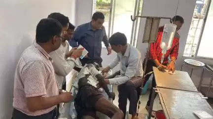 धनबाद/केंदुआडीह: मुनीडीह वाशरी में ठेका मजदूर हाई टेंशन तार की चपेट में आने से घायल, अस्पताल में इलाज जारी