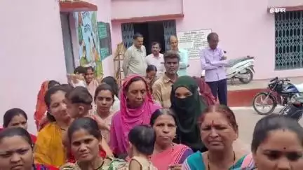 खंडवा नगर: नगर निगम के नेता प्रतिपक्ष ने अपनी सैलरी से सवारी आंगनवाड़ी का किया लोकार्पण, 2 साल का वेतन आंगनवाड़ी पर लगाया