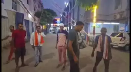 बेगूसराय: मोहम्मदपुर के पास अपराधियों ने चलती ट्रेन से युवक को खींचकर मोबाइल छीना, युवक गंभीर घायल