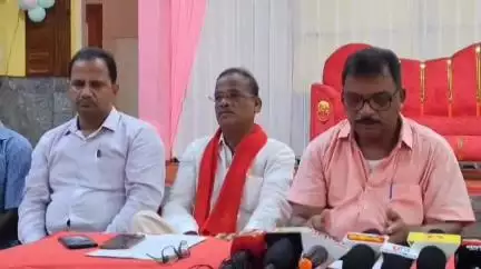ଛତ୍ରପୁର: ଗୋପାଳପୁର ଗଣଦୁଷ୍କର୍ମ ଘଟଣା ଓ ଧରାକୋଟରେ ଦଳିତଙ୍କ ଉପରେ ଆକ୍ରମଣକୁ ନେଇ ବ୍ରହ୍ମପୁରରେ ସିପିଏମର ସାମ୍ବାଦିକ ସମ୍ମିଳନୀ