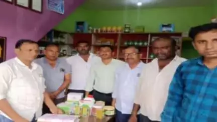 सोयगाव: तालुक्यातील सावळद बारा येथे विविध कृषी केंद्र मध्ये कृषी अधिकारी अतुल पाटील यांच्या वतीने चौकशी