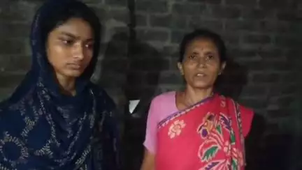 গোসাবা: গোসাবার শান্তি গাছিতে জমি বিবাদ কে কেন্দ্র করে প্রতিবেশির হাতে আক্রান্ত মা ও মেয়ে,  থানায় লিখিত অভিযোগ দায়ের