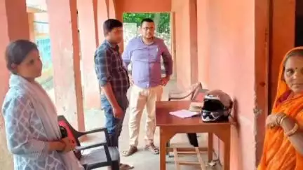 बनमा इटहरी: बनमा ईटहरी प्रखंड के कई स्कूलों का बीडीओ ने किया निरीक्षण