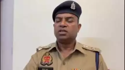 प्रतापगढ़: एसपी प्रतापगढ़ के आदेश पर आसपुर देवसरा पुलिस ने दो अपराधिक प्रवृत्ति के युवकों के खिलाफ की गैंगस्टर कार्रवाई
