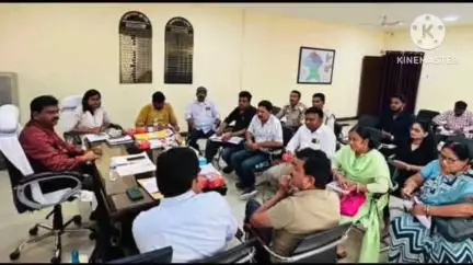 बुंडू: अस्पताल प्रबंधन समिति बुंडू की बैठक अनुमंडल पदाधिकारी के कार्यालय कक्ष में आयोजित